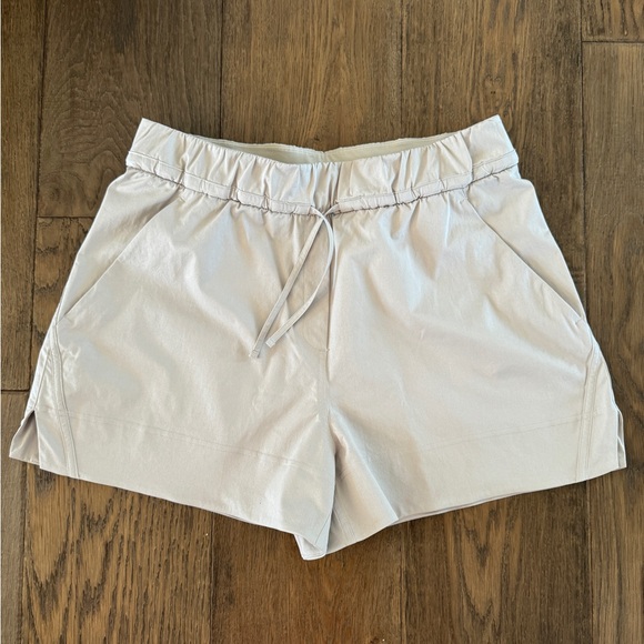 Lululemon Cinchable Waist High Rise Woven Short - Picture 5 of 6